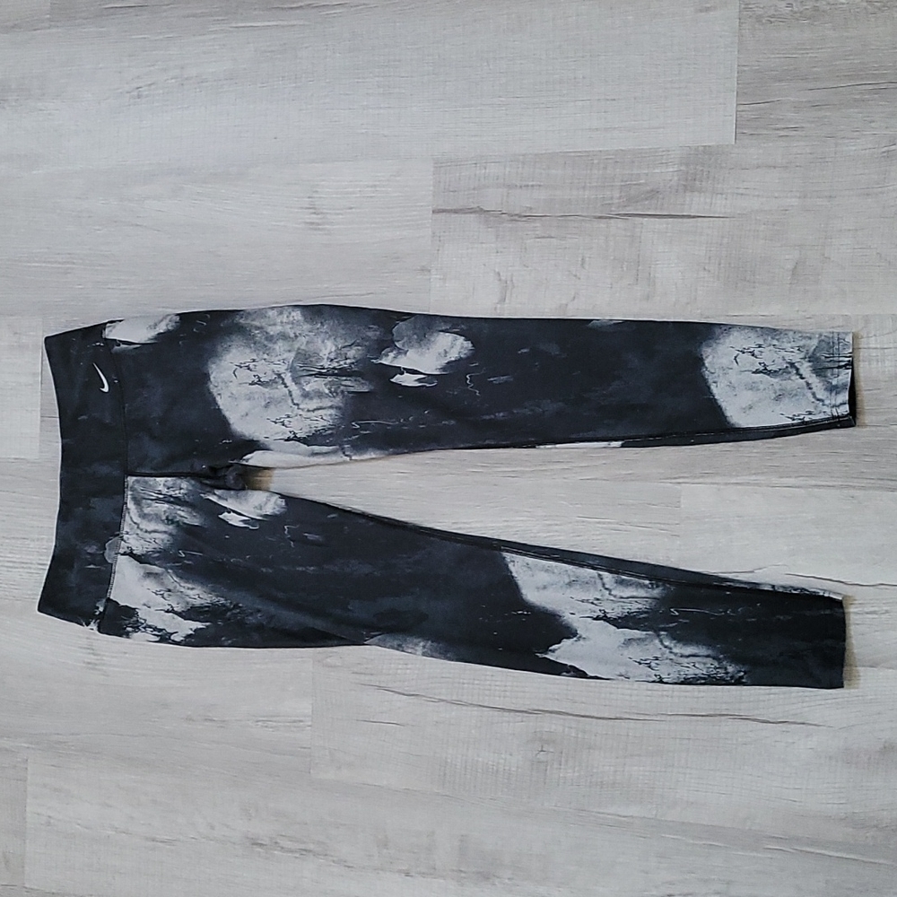 Nike Dri fit leggings medium